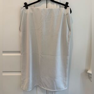 Lululemon Softstreme High Rise Midi Skirt in Bone Women’s Size XL